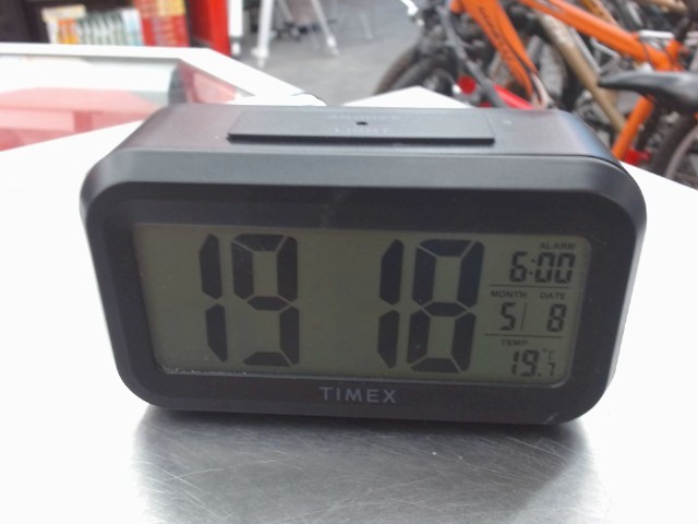 Cadran reveil-matin numerique