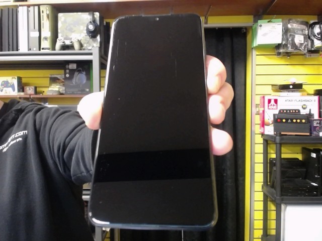 Telephone cellulaire avec scratches