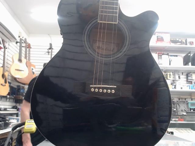 Guitare accoustique madrid