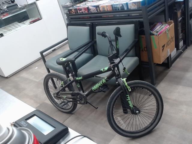 Bmx custom noir et vert