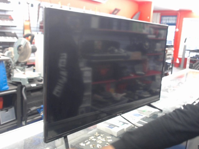Tv inteligente 40pouce avec manette