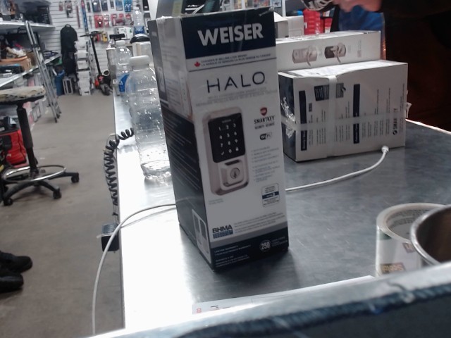Wifi touchscreen smart lock