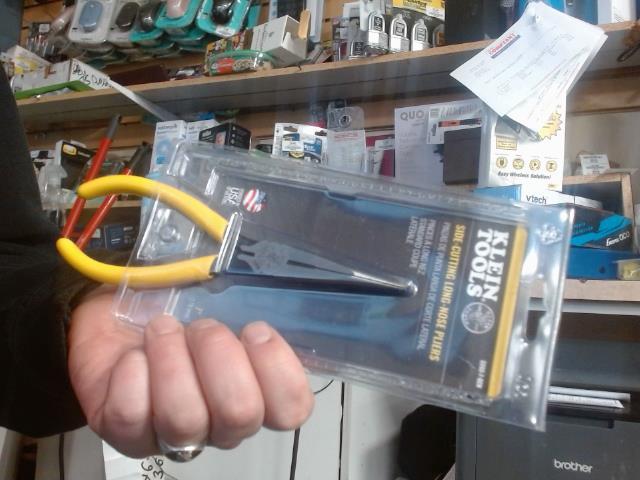 Plier