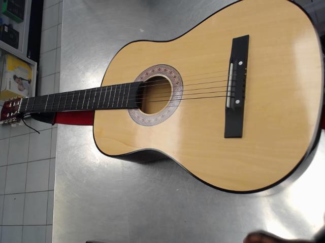 Guitar acoustique no name