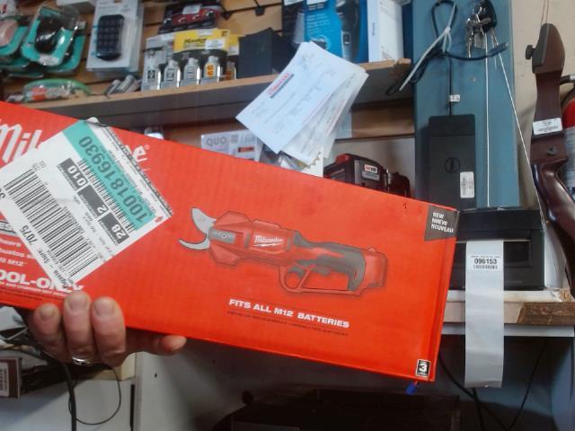 Peruning shears