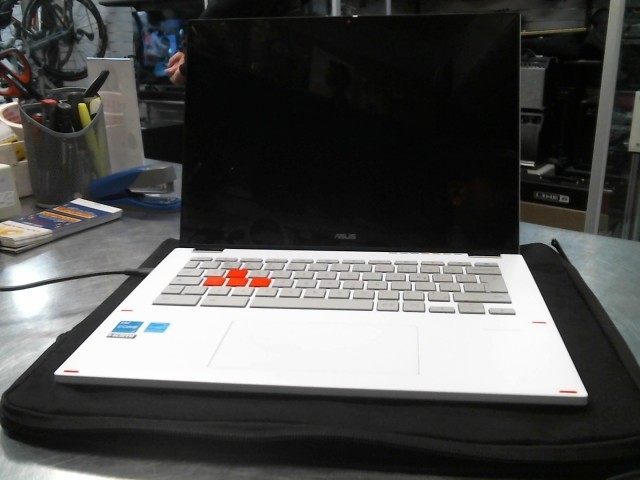 Laptop chromebook