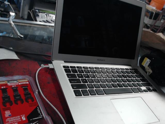 Macbook air 2017 + chargeur