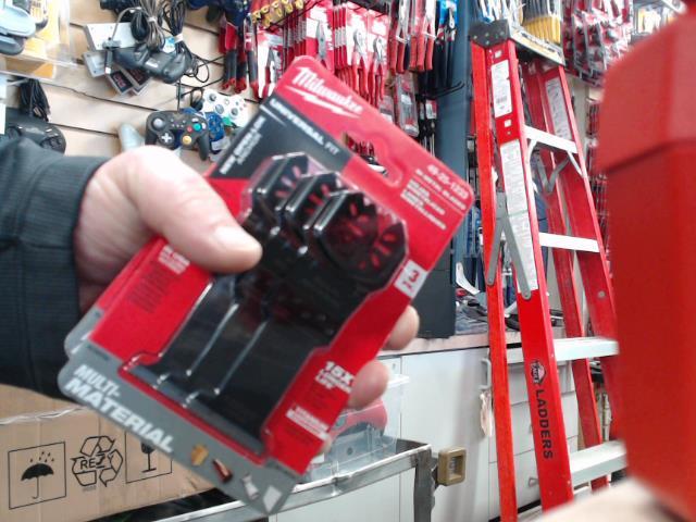Achor blade multi material