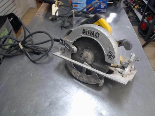 Scie ronde dewalt filaire