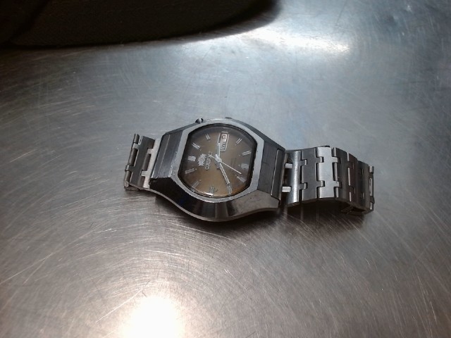 Montre orient