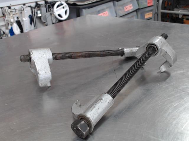 Strut spring compressor(2x)