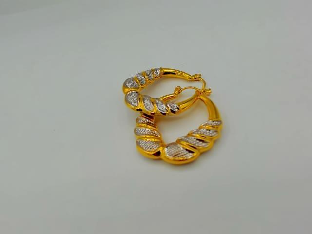 BOUCLES D OREILLES EN OR 14KT