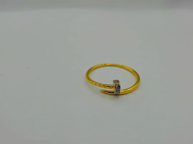 Bague en or 10kt  new