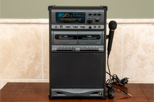 Appareil de karaoker avec cable