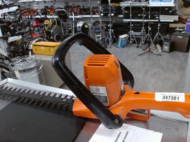 Corded hedge trimmer