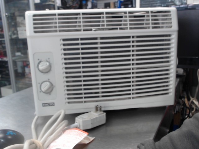 Air clim 5000btu
