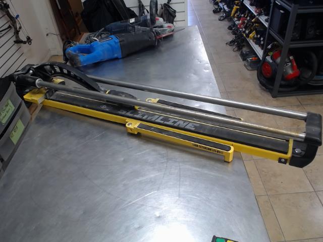 Coupe tuile 30 pouce jaune