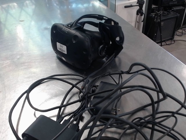 Vr headset with wires no remotes