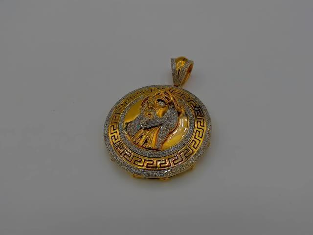 BRELOQUE EN OR 10KT AVEC DIAMANTS 