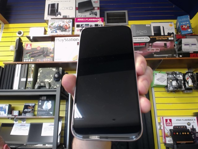 Iphone 128go pile 100% 70 cycles charge