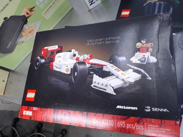 Lego mclaren 10330