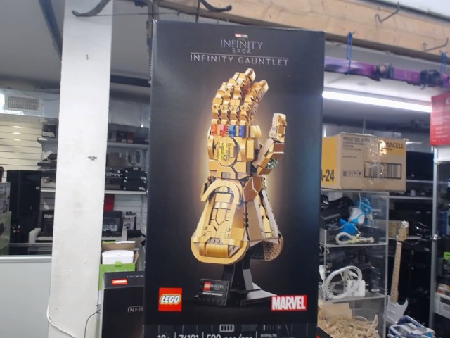 Gant thanos lego new