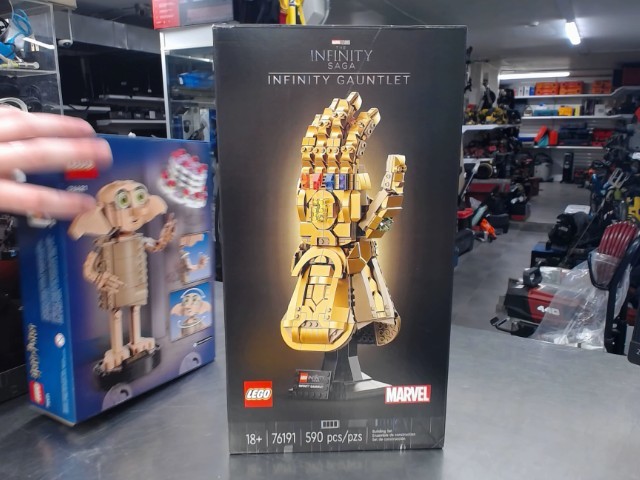 Infinity gauntlet lego neuf
