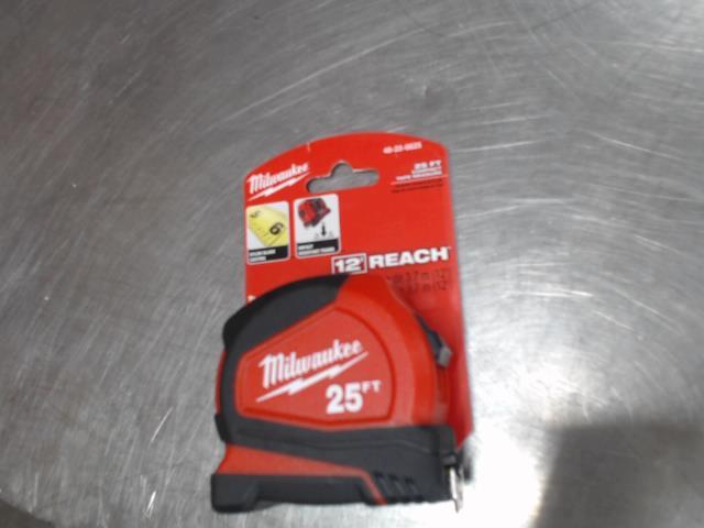 Tape mesurer 25'(neuf)