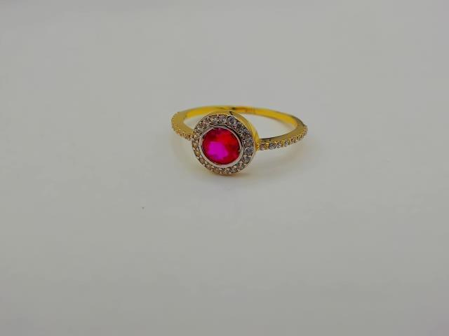BAGUE  EN OR 10KT NEW