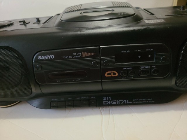 Cd tape sound system
