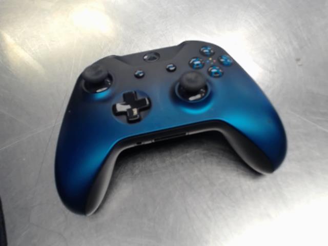 Manette xbox one bleu et noir
