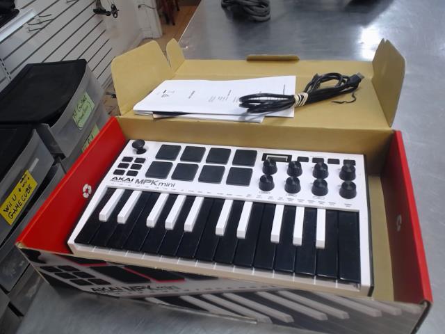 Akai mpk mini + fil