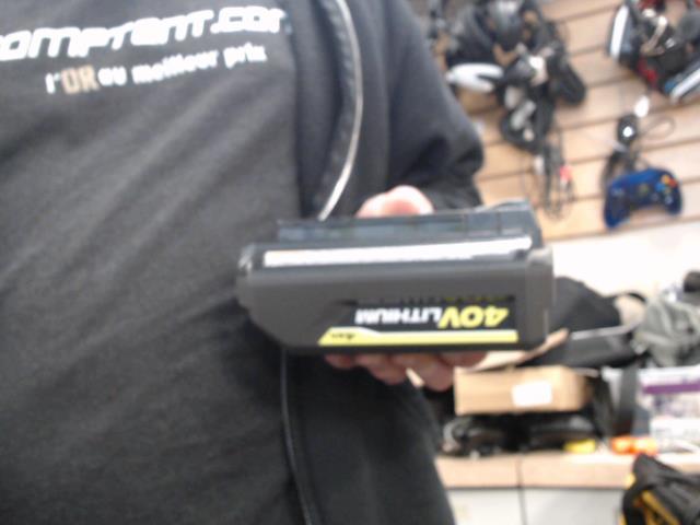 Charger  40v lithium