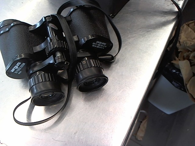 Jumelles + case
