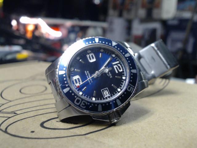 Montre auto blue dial