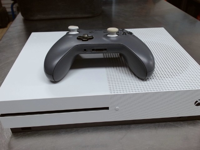 Xbox one s av 1x man