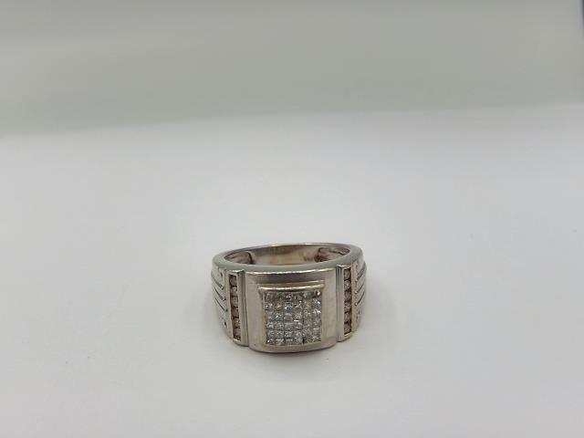 BAGUE EN OR 14KT AVEC DIAM 