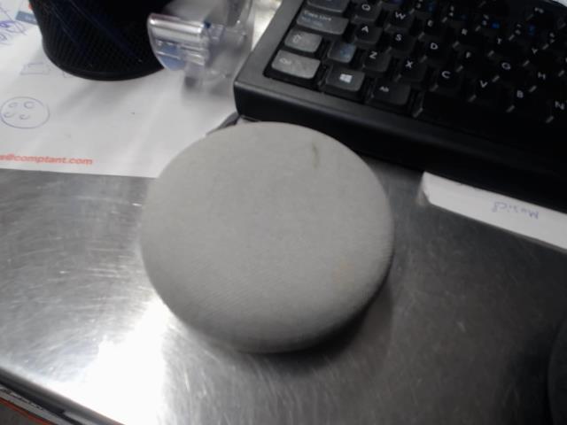 White google nest mini pas fil