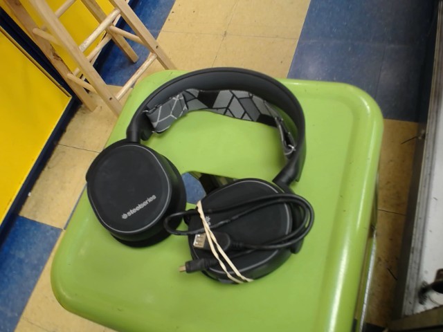 Gaming headphones works fine