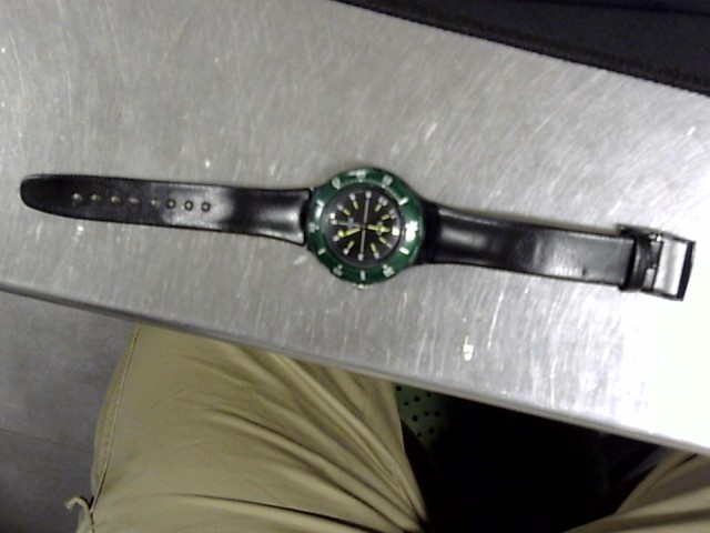 Montre homme switch swiss