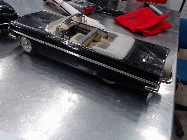 Replique impala 1959 1/18