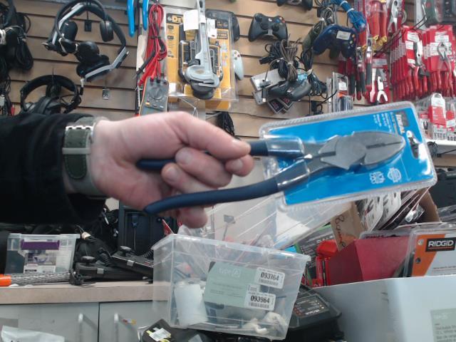Pliers