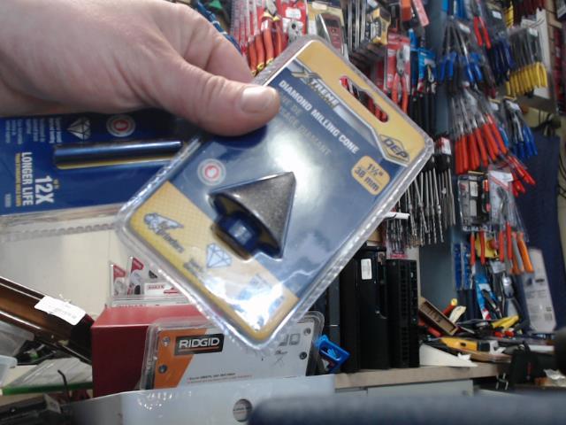 Diamond bit