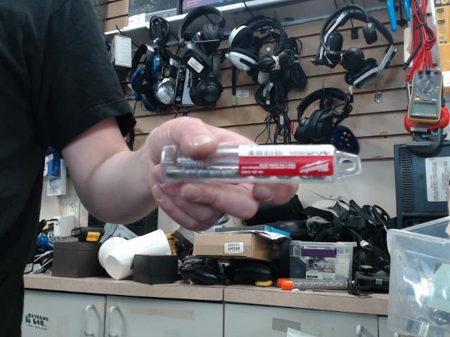 Replacement centering bit