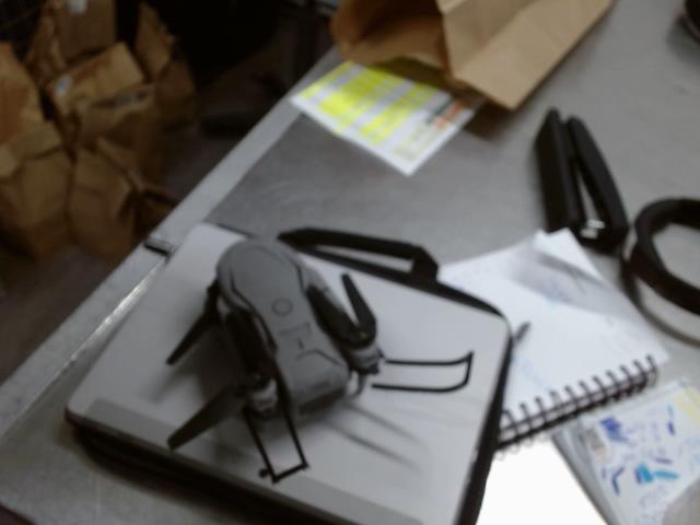 Drone avec manette