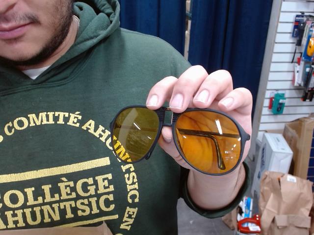Lunettes de soleil