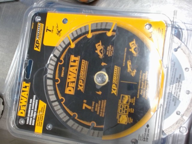 Lame de scie dewalt neuf