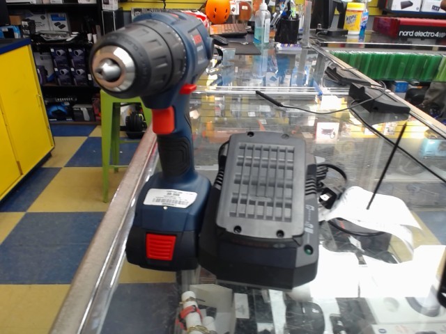 Perceuse av 2 batterie + dc + sac
