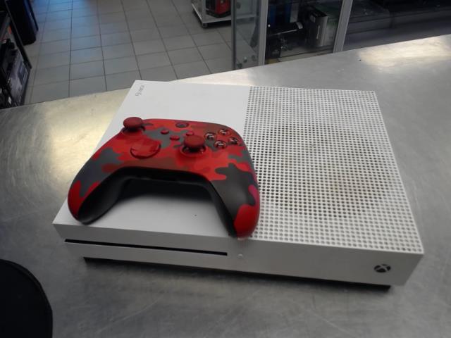 Xbox one s avec une manette