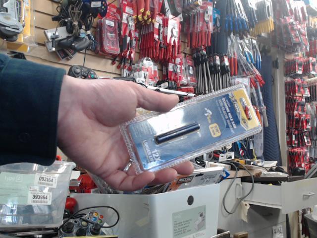 Diam 5 / 16 hole saw